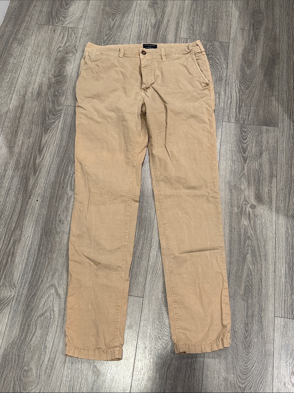 American Eagle Outfitters Men's Khaki/Tan Chino Pants